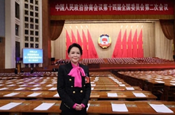 全国政协委员吕爱辉：守护未成年人健康成长